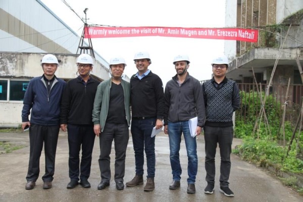 和水電五局領(lǐng)導及以色列專(zhuān)家在一起